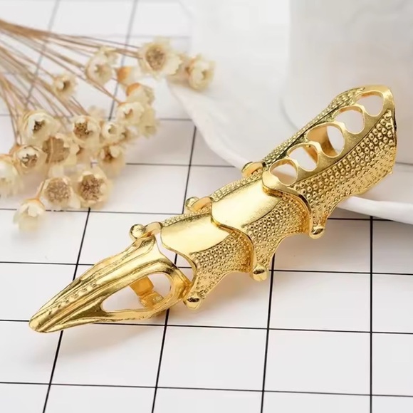 🎃Anthropologie  Gothic Finger Armor Ring Adjustable Halloween Statement Skull OS - Picture 1 of 12